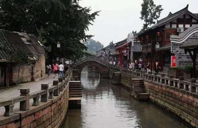 森迪公主的可爱装扮